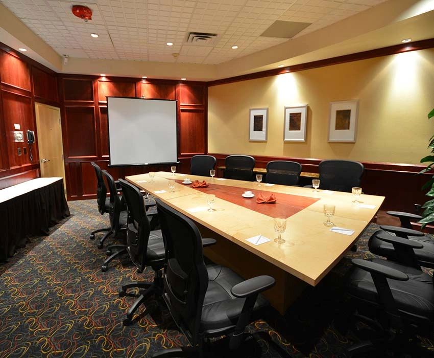  Frontier Boardroom